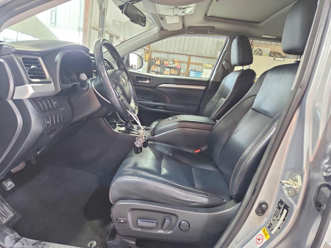 2015 Toyota Highlander Xle - Image 7
