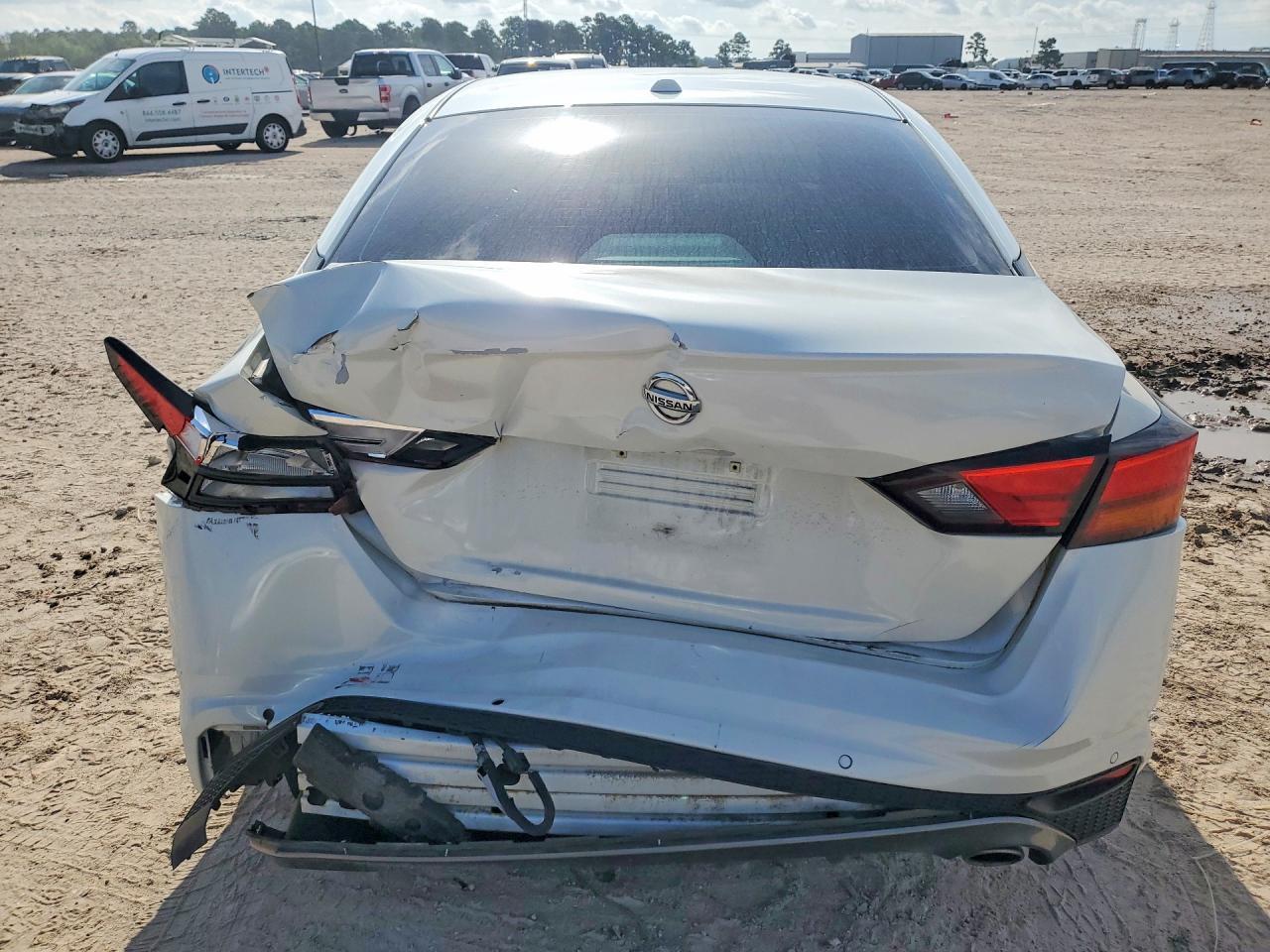 2020 Nissan Altima Sr - Image 6