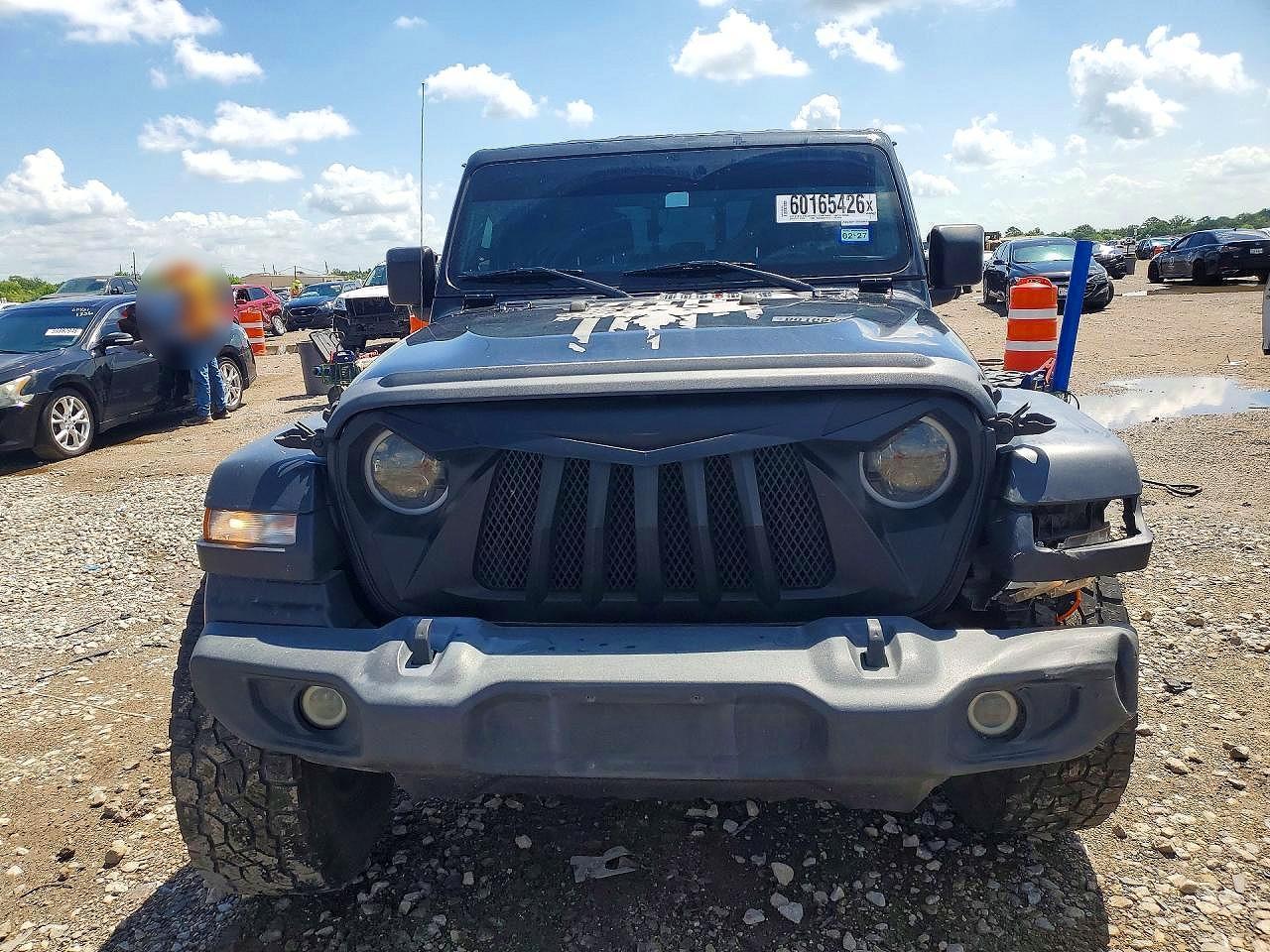 2020 Jeep Gladiator Sport - Фото 5