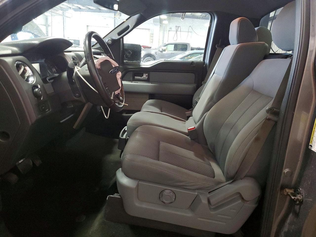 2014 Ford F150 - Фото 7