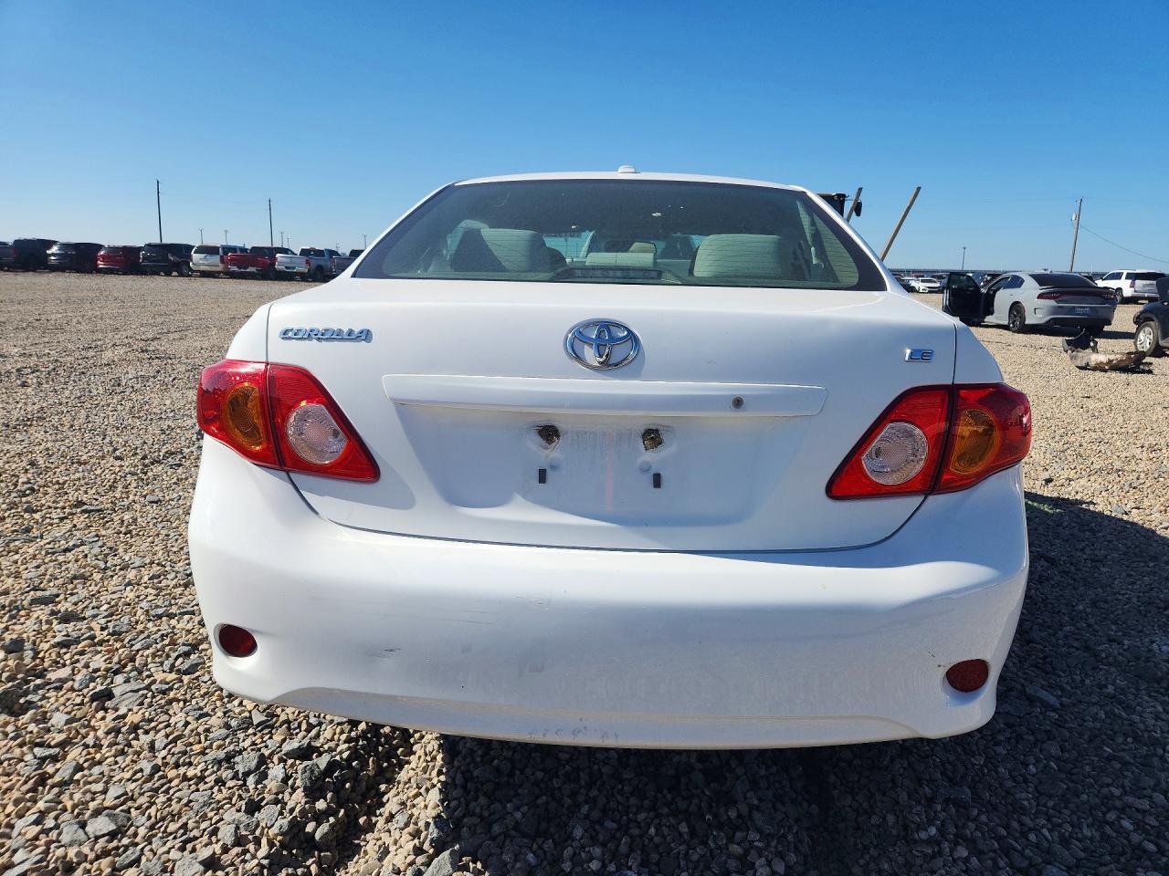2010 Toyota Corolla Le - Фото 6