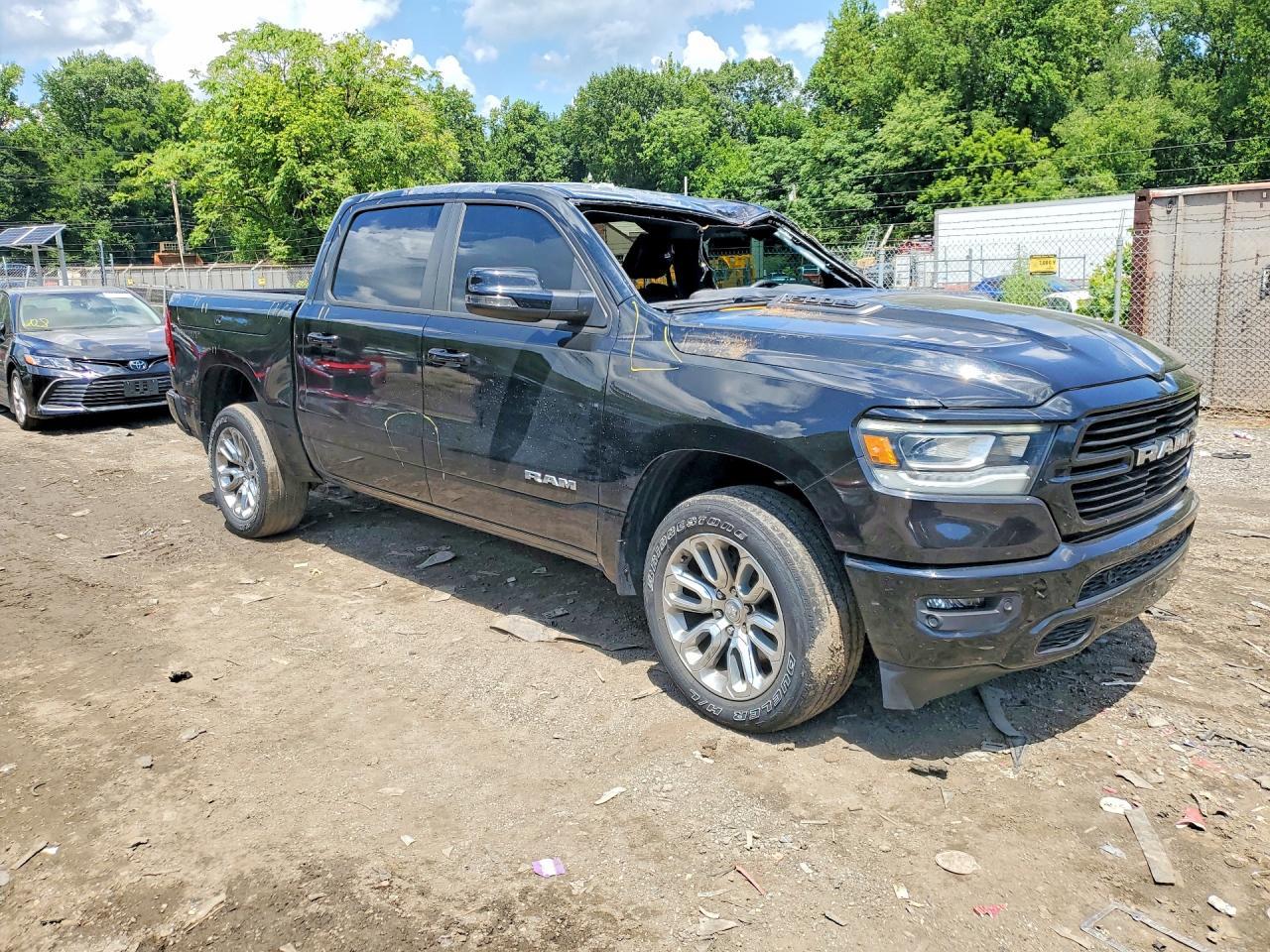 2023 Ram 1500 Laramie - Image 4