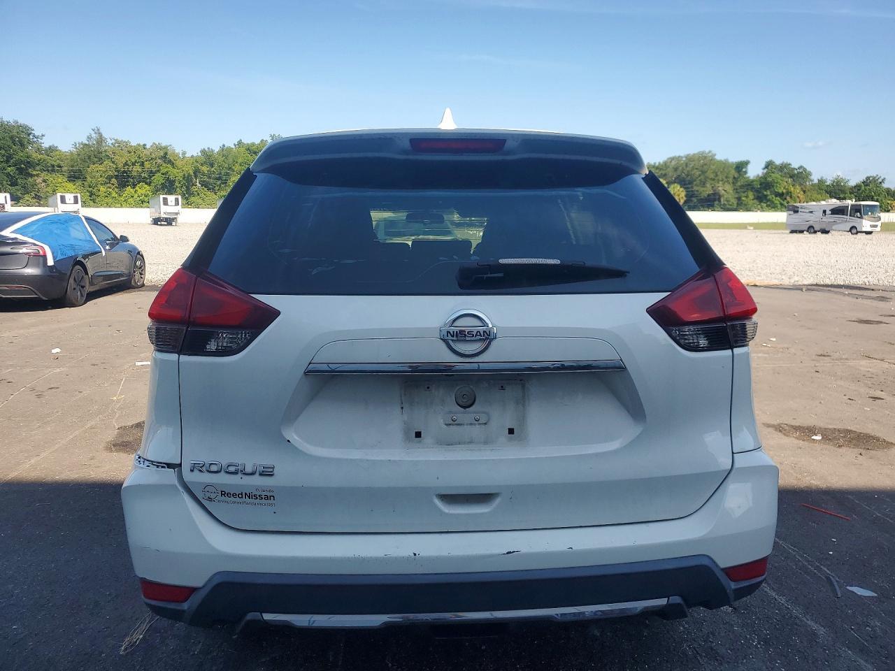 2018 Nissan Rogue S - Image 6
