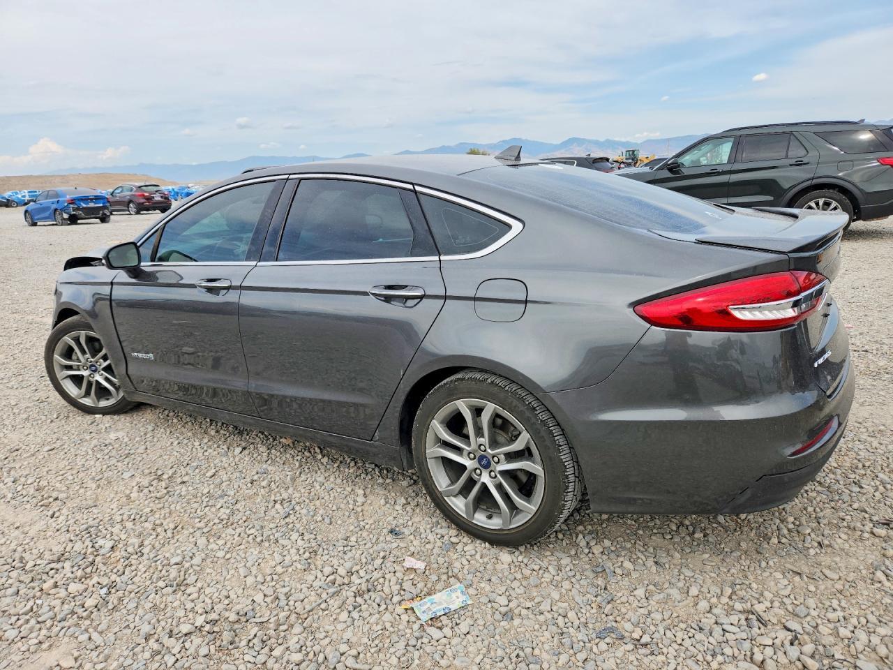 2019 Ford Fusion Titanium - Фото 2