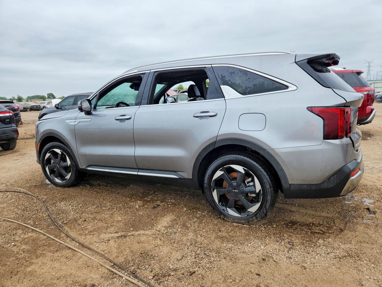 2025 Kia Sorento Sxp - Фото 2