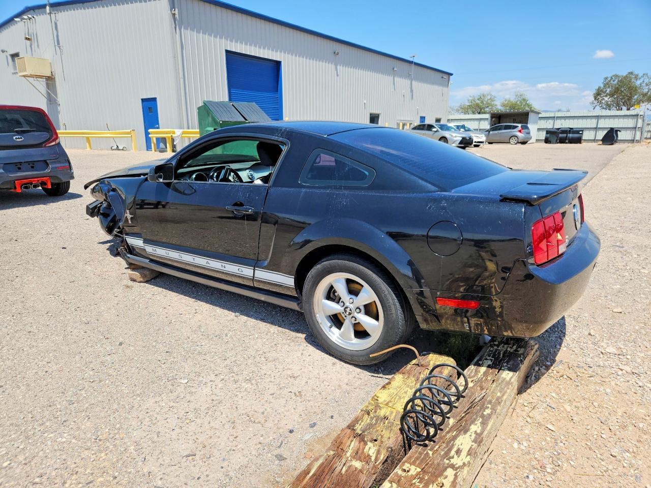 2008 Ford Mustang - Фото 2