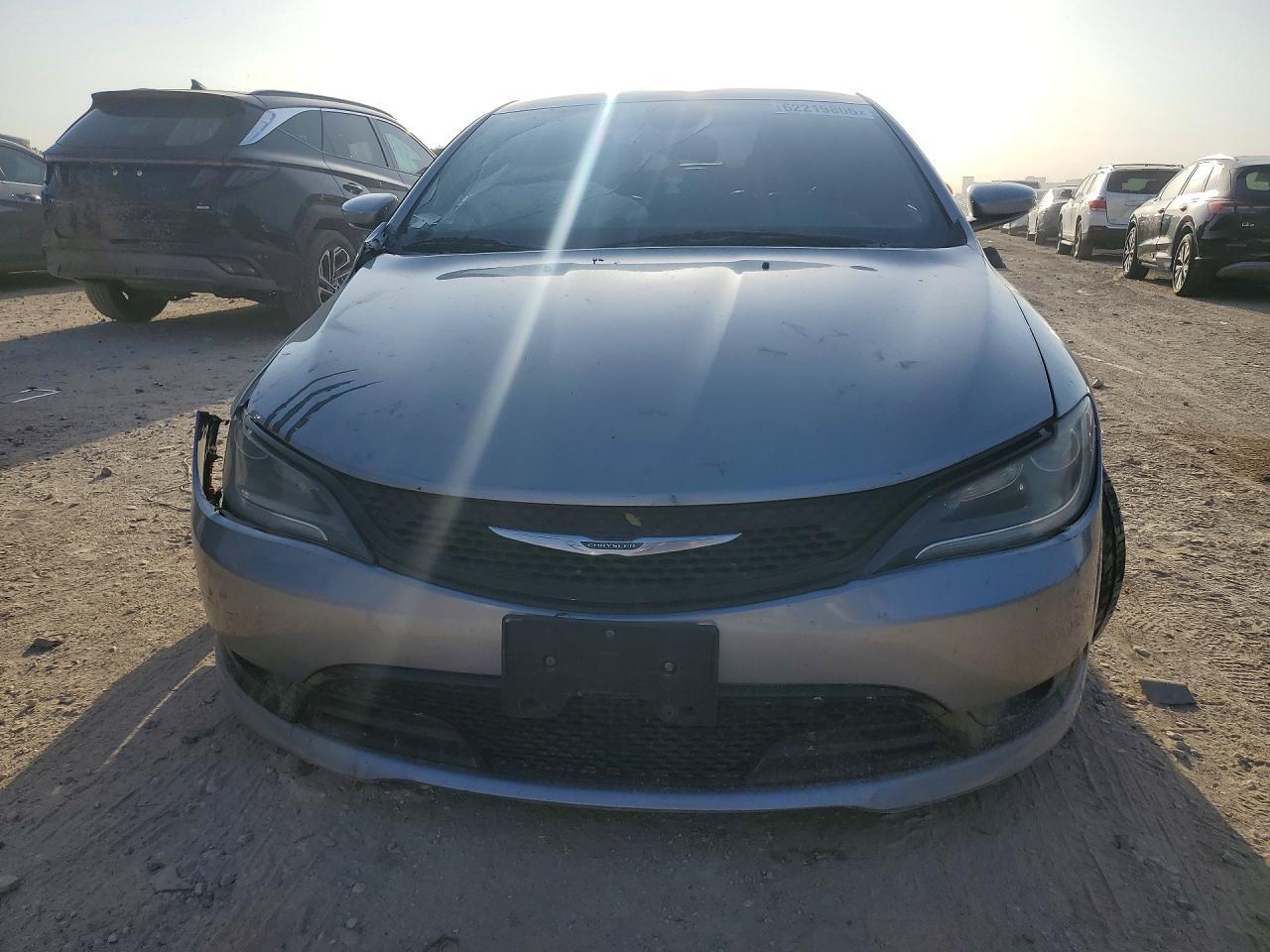 2015 Chrysler 200 S - Фото 5
