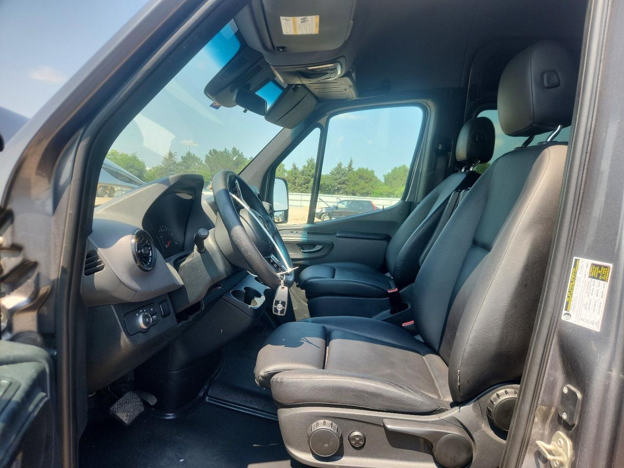 2019 Mercedes-Benz Sprinter 2500/3500 - Image 7