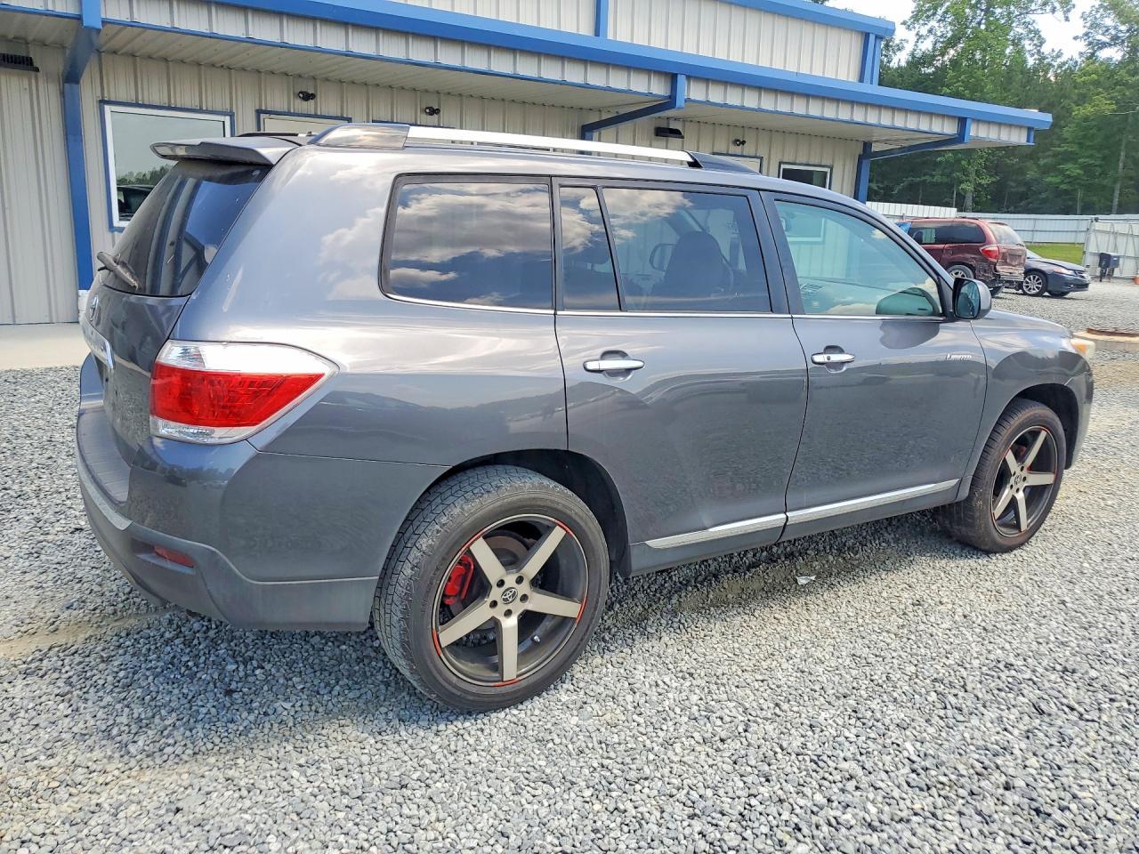 2011 Toyota Highlander Limited - Image 3