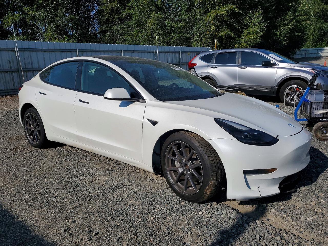 2021 Tesla Model 3 - Фото 4