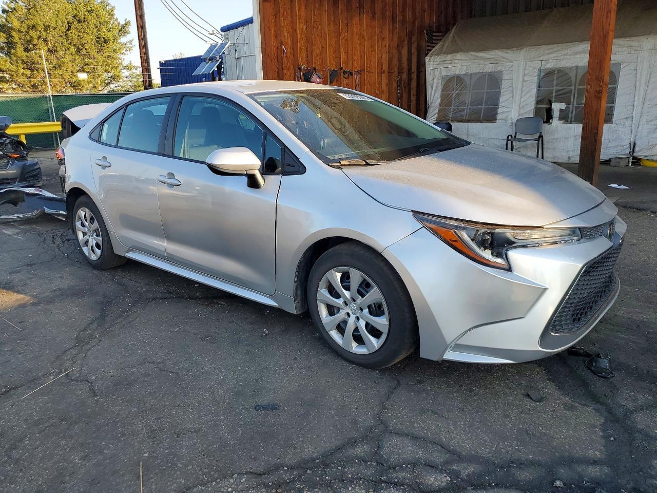 2021 Toyota Corolla Le - Фото 4
