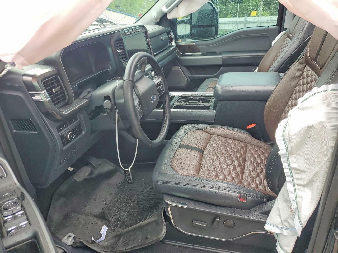 2024 Ford F250 Super Duty - Фото 7
