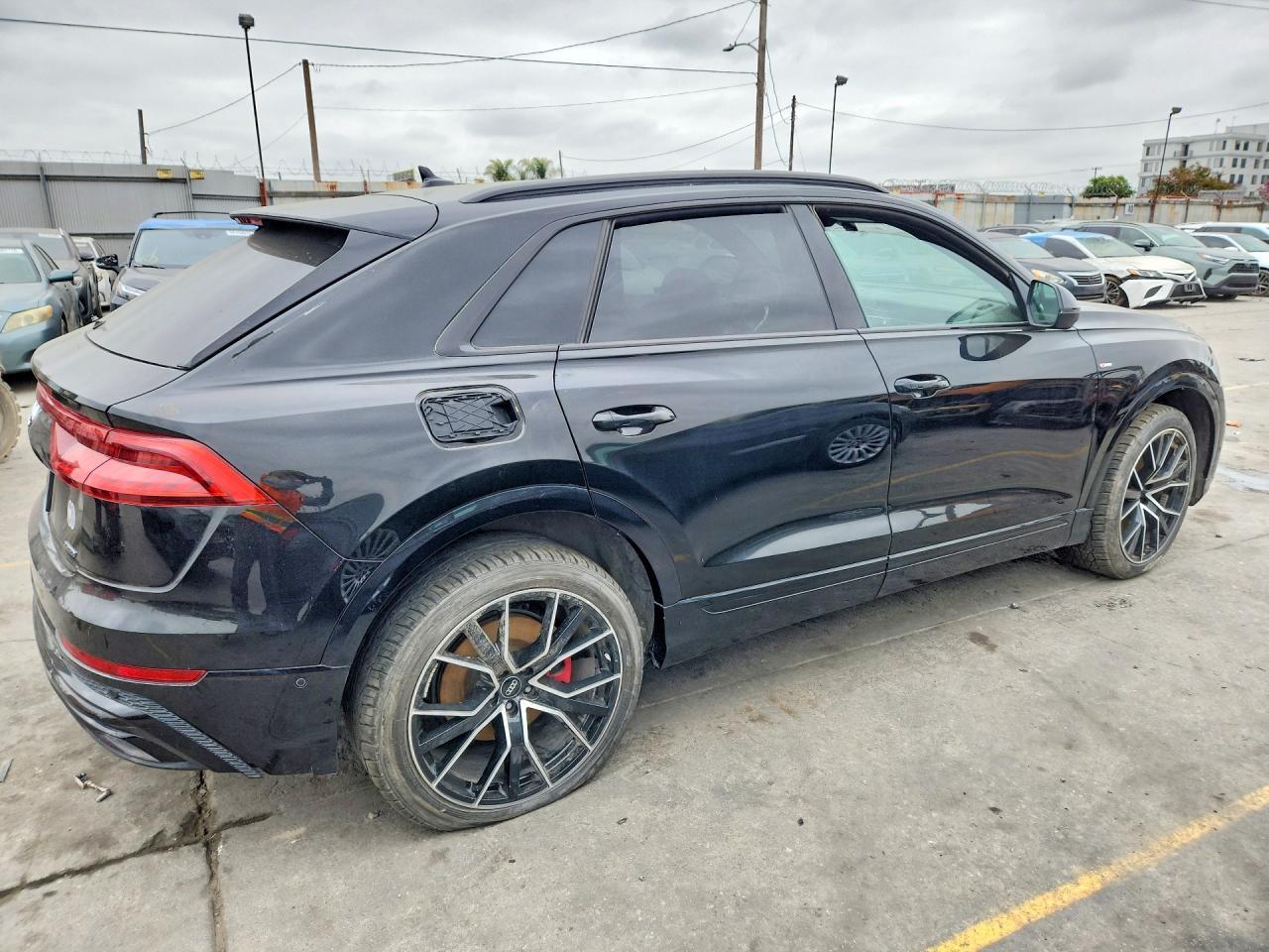 2020 Audi Q8 Premium Plus S-Line - Фото 3