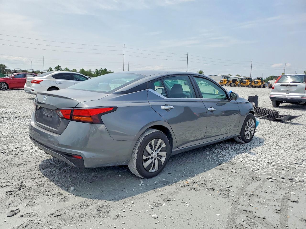 2021 Nissan Altima S - Фото 3