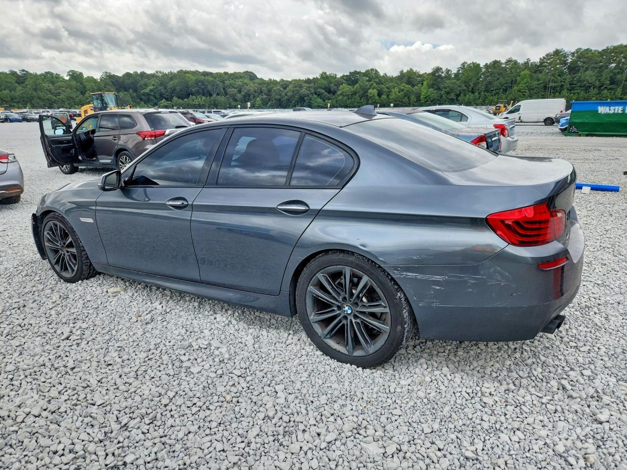 2016 BMW 528 I - Фото 2