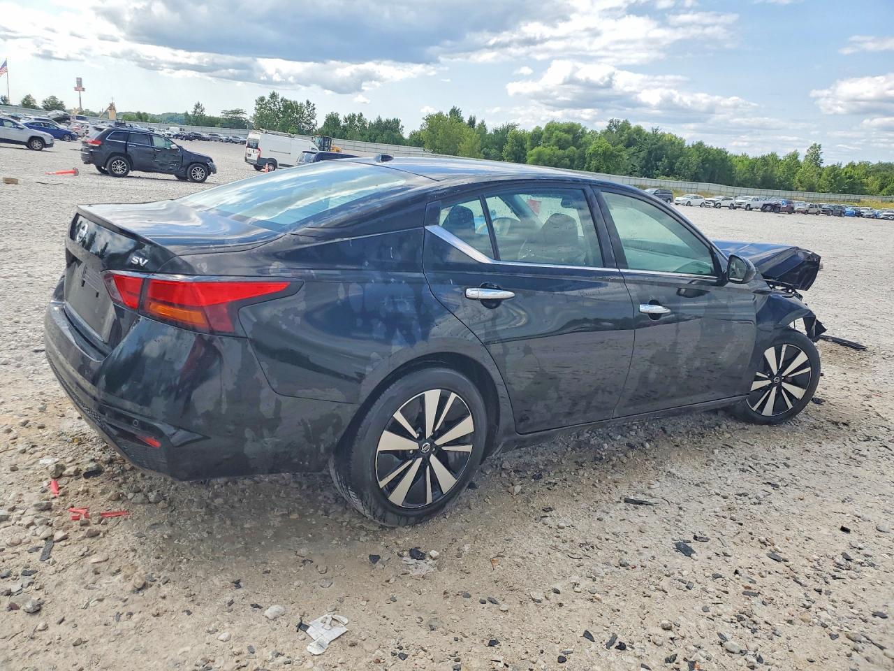 2022 Nissan Altima Sv - Фото 3