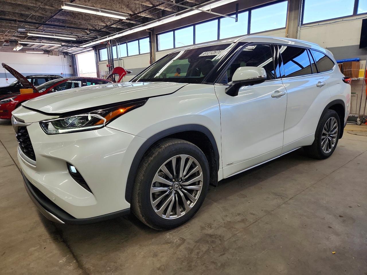 2025 Toyota Highlander Hybrid Limited 25Th Edition