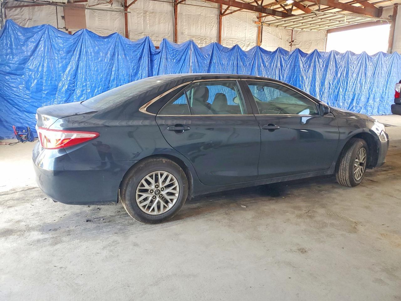 2017 Toyota Camry Le - Image 3