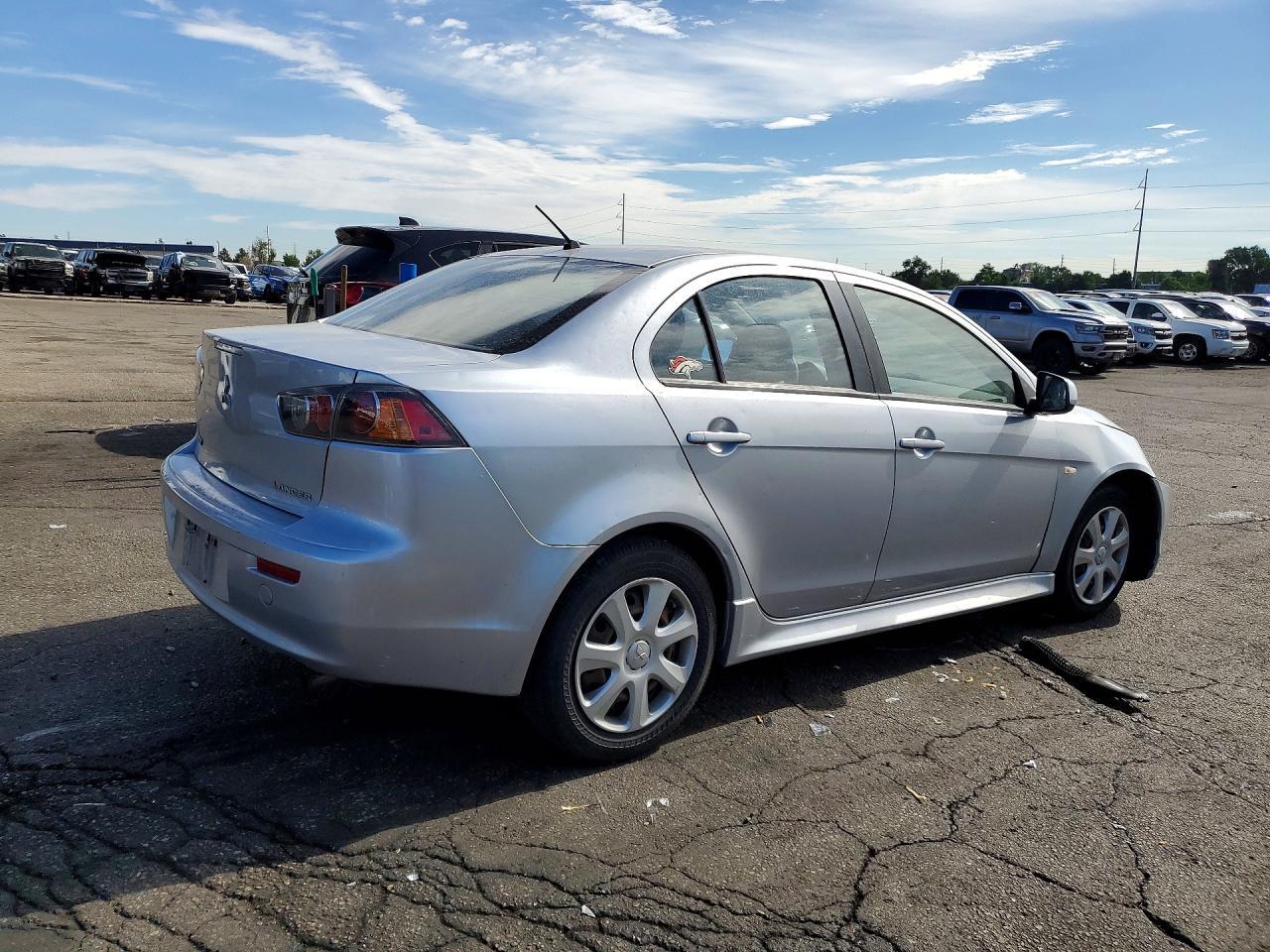 2014 Mitsubishi Lancer Es/Es Sport - Фото 3