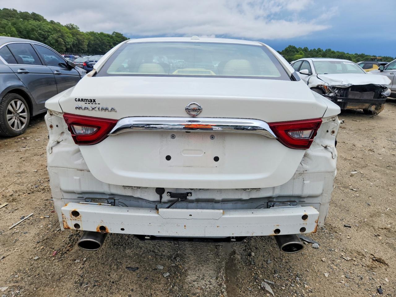 2017 Nissan Maxima 3.5 S - Image 6