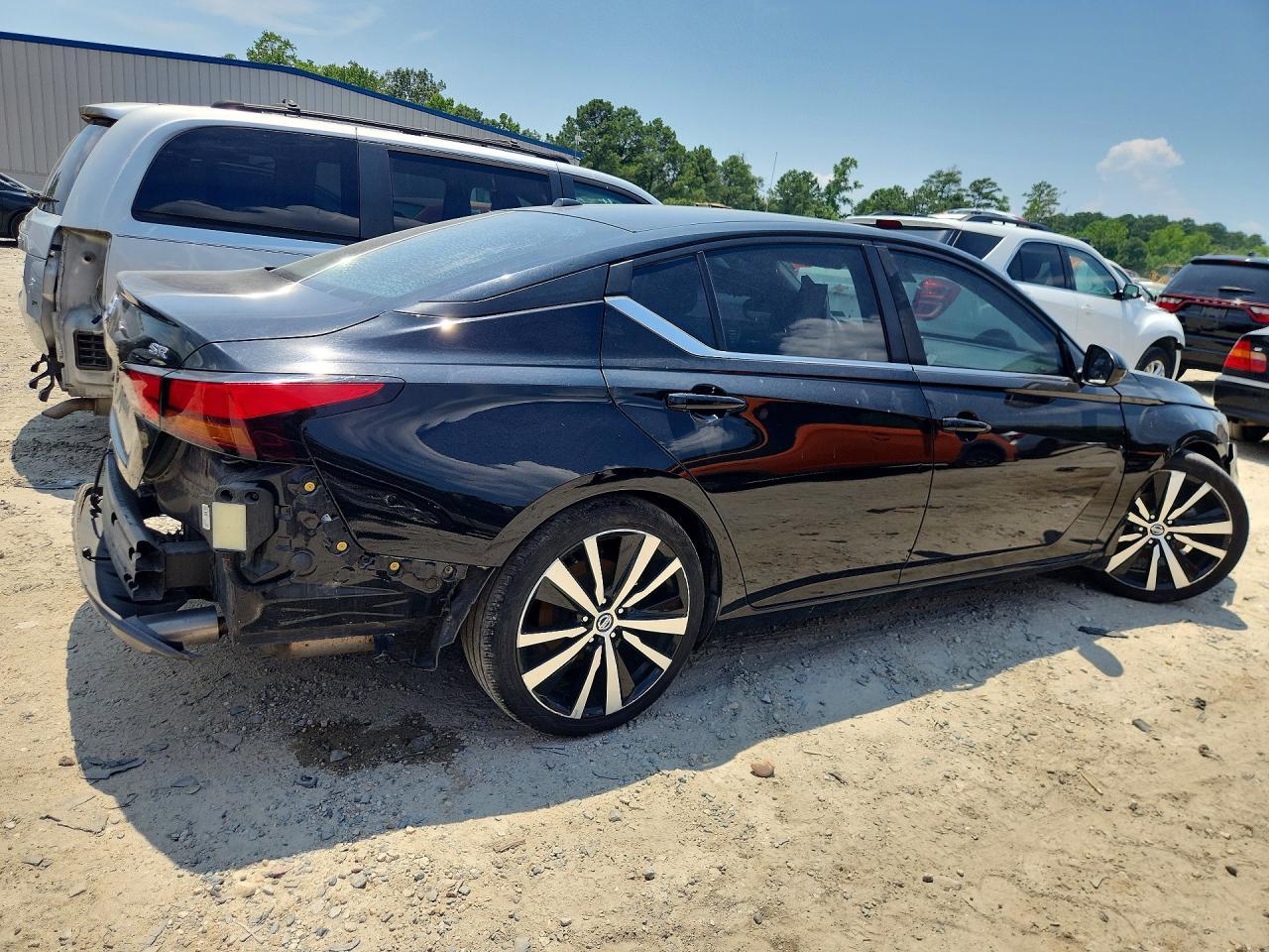 2021 Nissan Altima Sr - Image 3