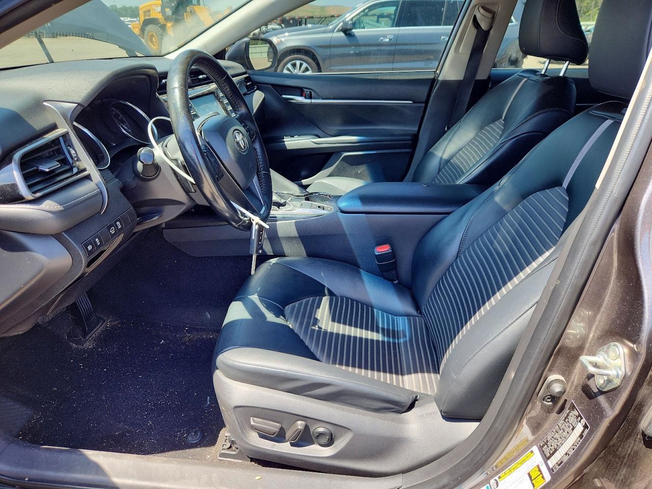 2020 Toyota Camry Se - Фото 7
