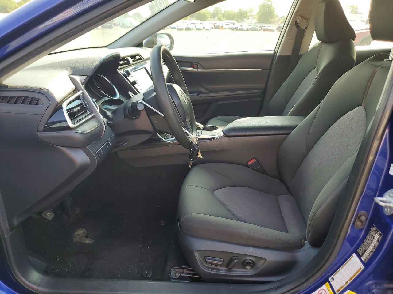 2018 Toyota Camry Le - Фото 7