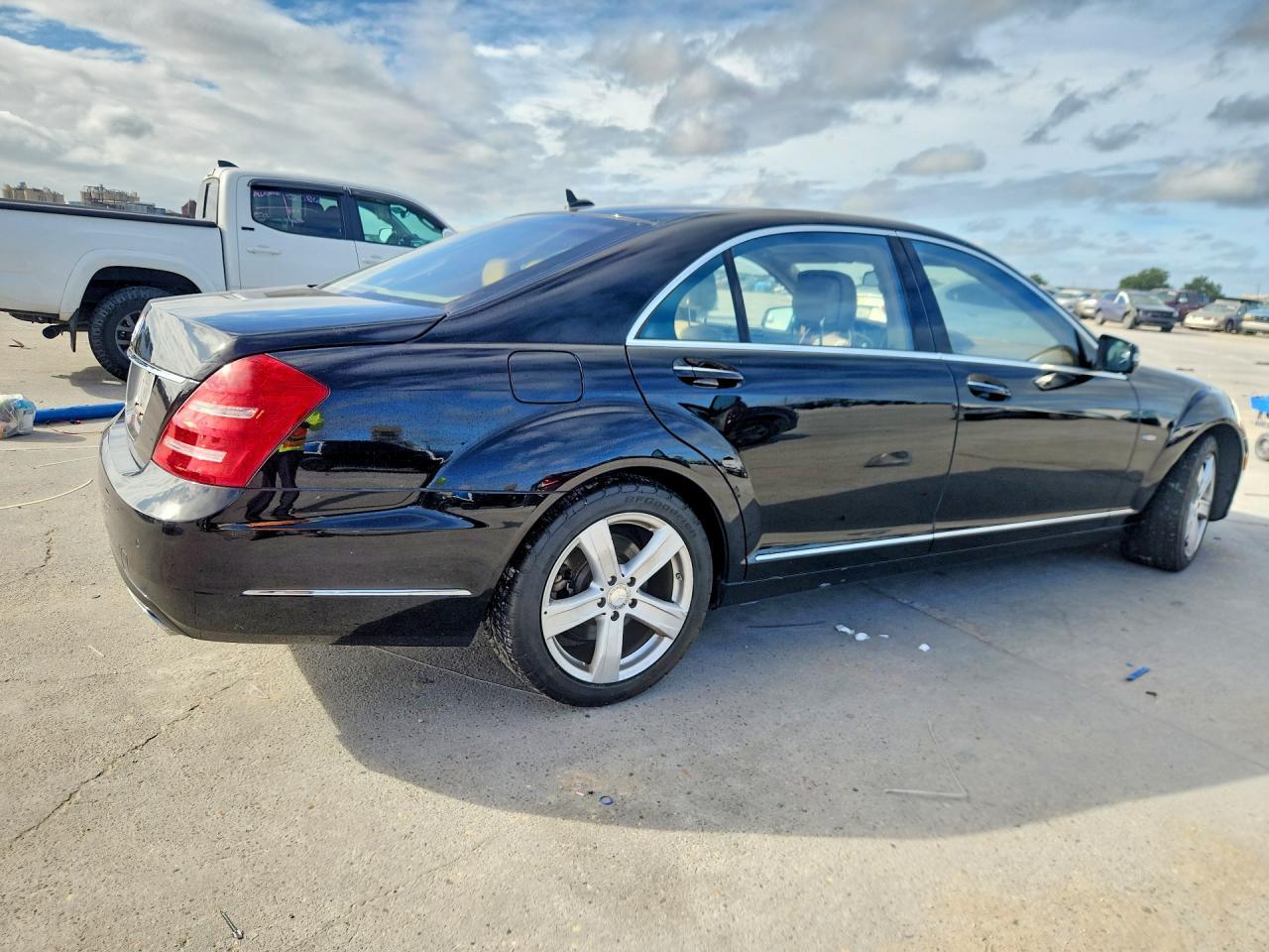 2012 Mercedes-Benz S 550 - Image 3