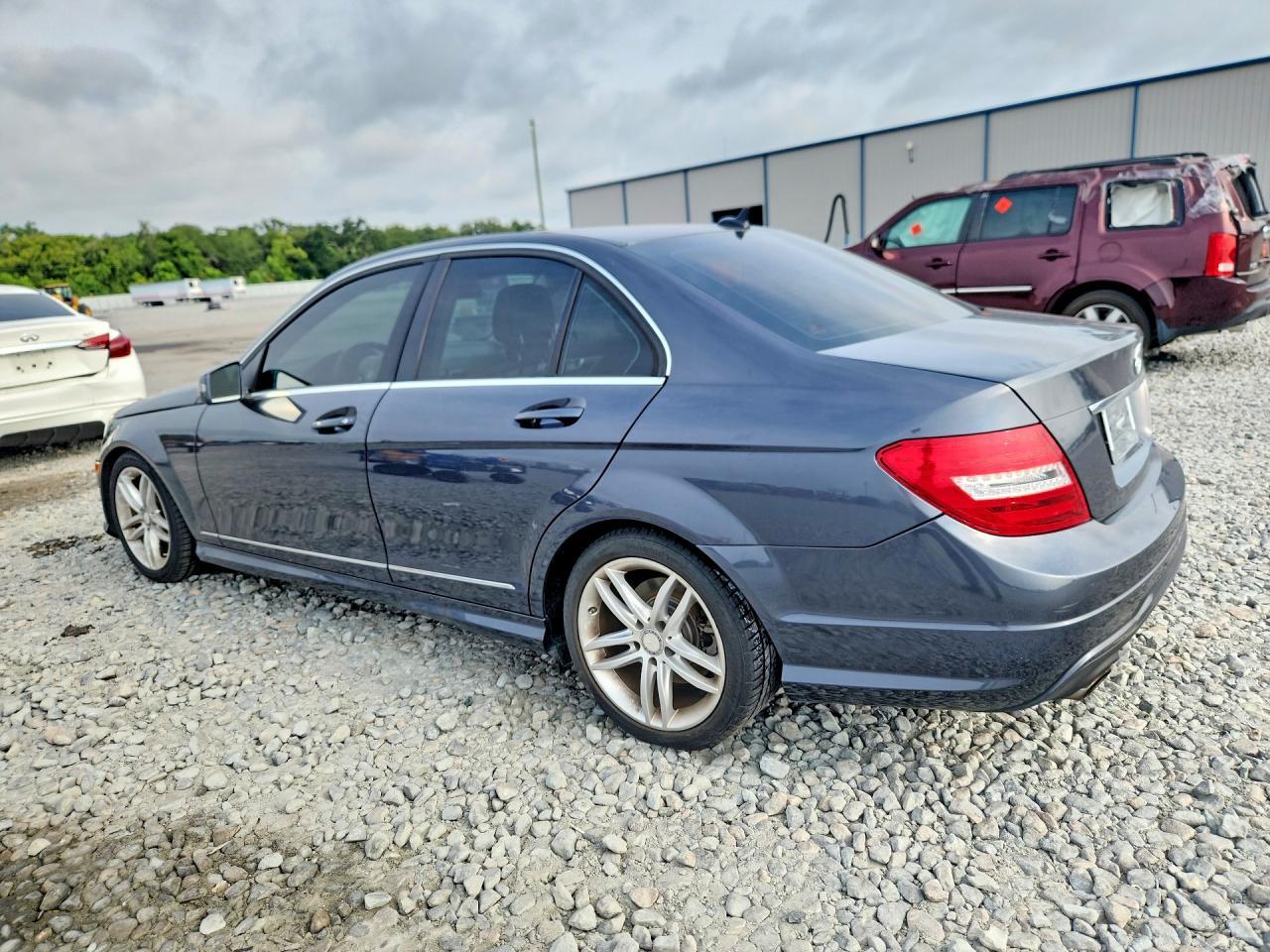 2013 Mercedes-Benz C 250 - Фото 2