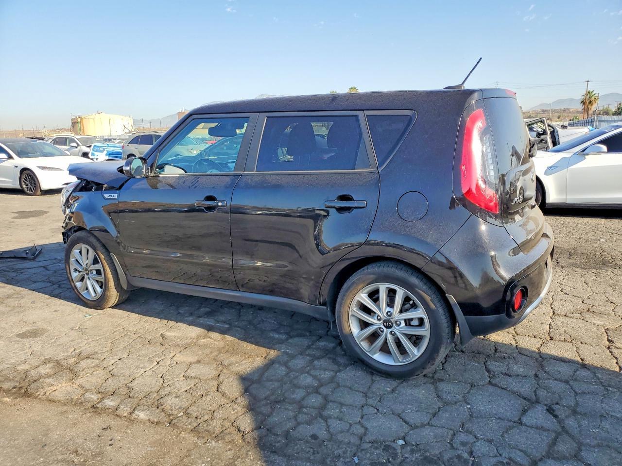 2017 Kia Soul + - Image 2