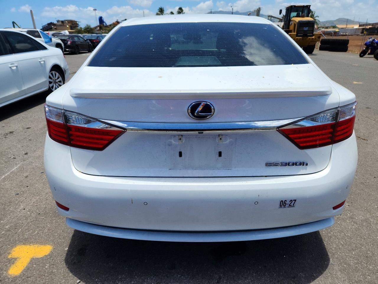 2014 Lexus Es 300H - Image 6