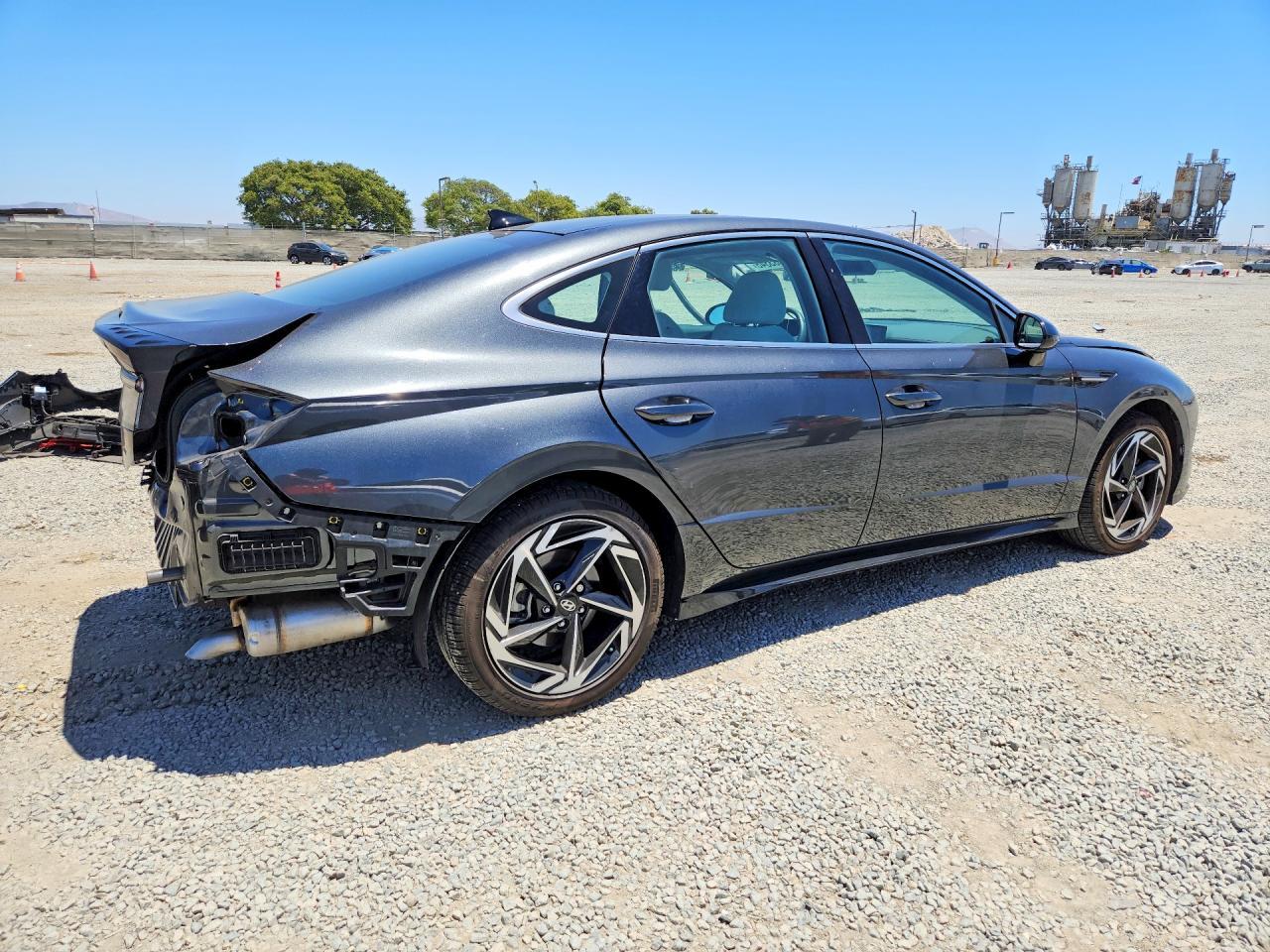 2025 Hyundai Sonata Sel - Image 3