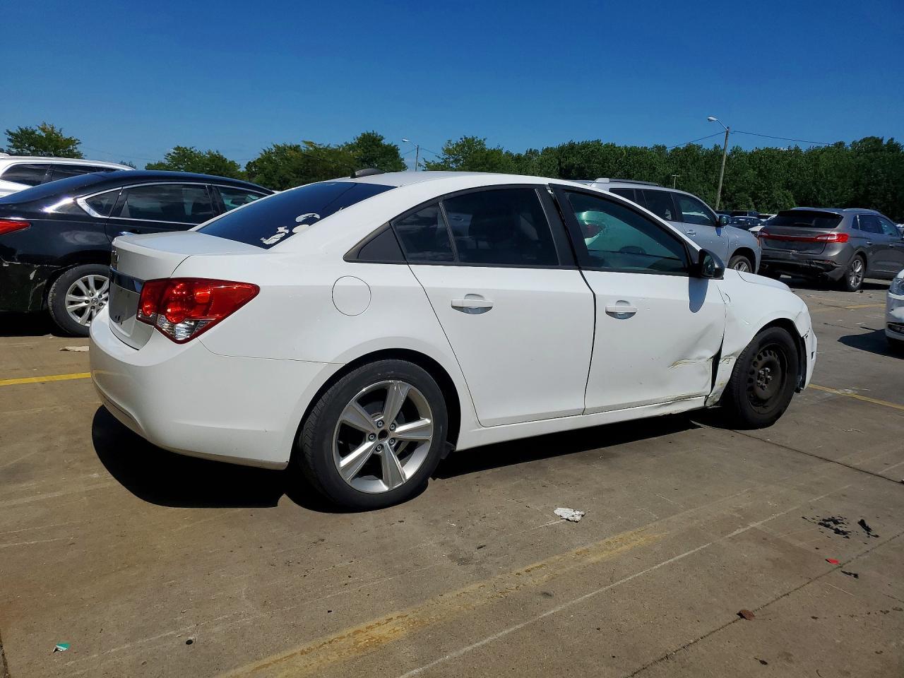 2016 Chevrolet Cruze Limited L - Image 3