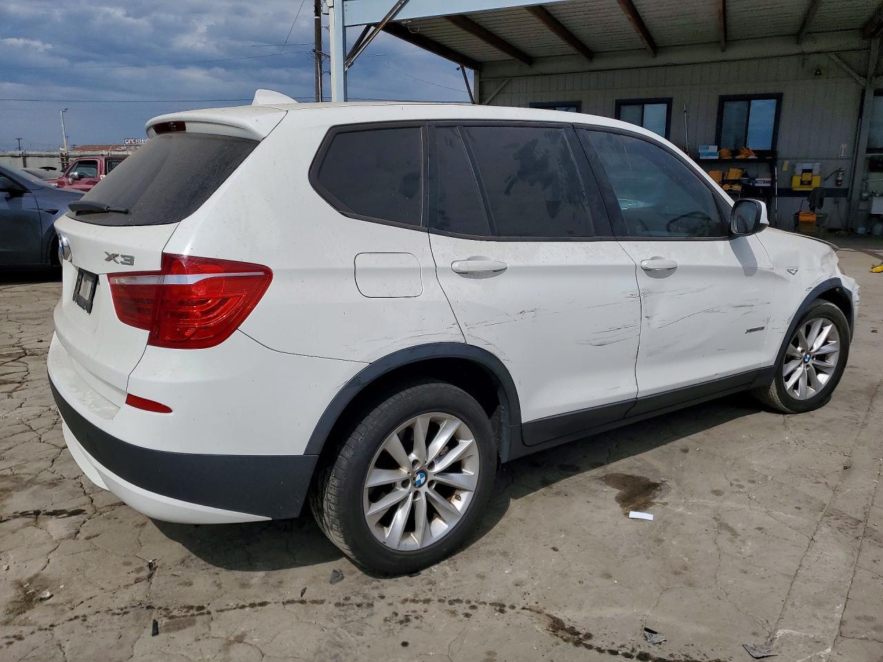 2013 BMW X3 xDrive28I - Фото 3