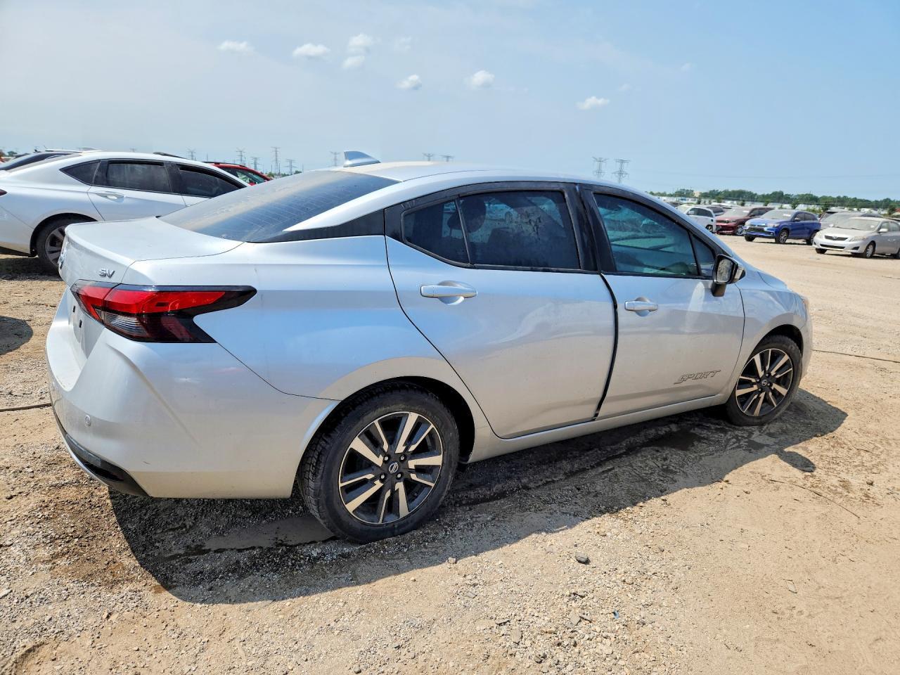 2021 Nissan Versa Sv - Фото 3