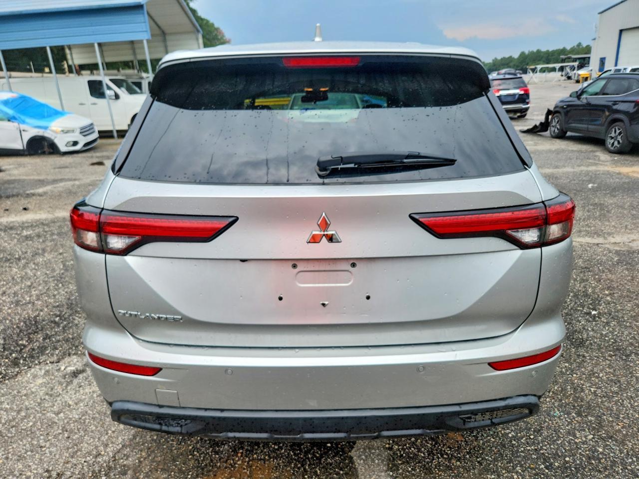 2023 Mitsubishi Outlander Es - Фото 6