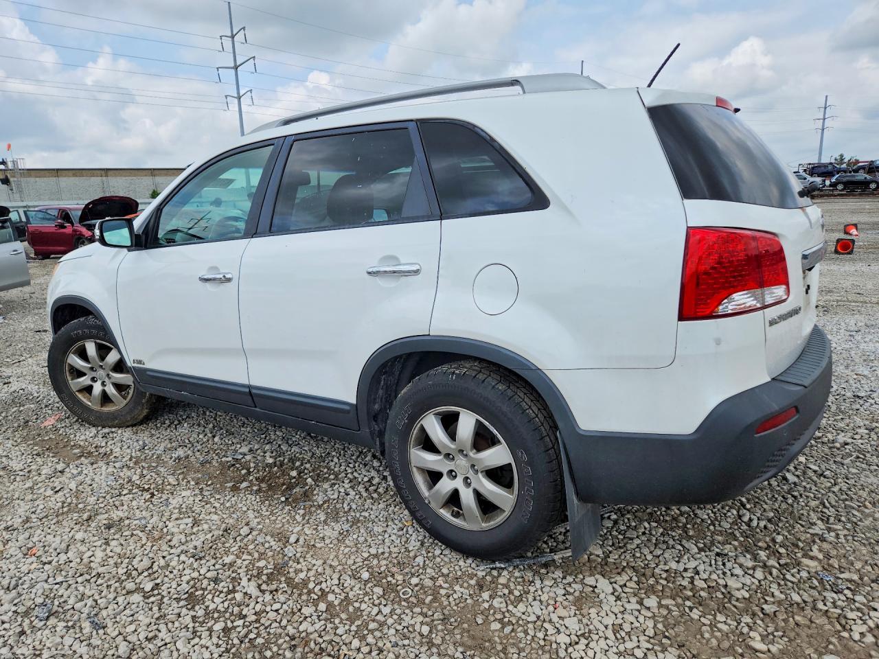 2011 Kia Sorento Lx - Image 2