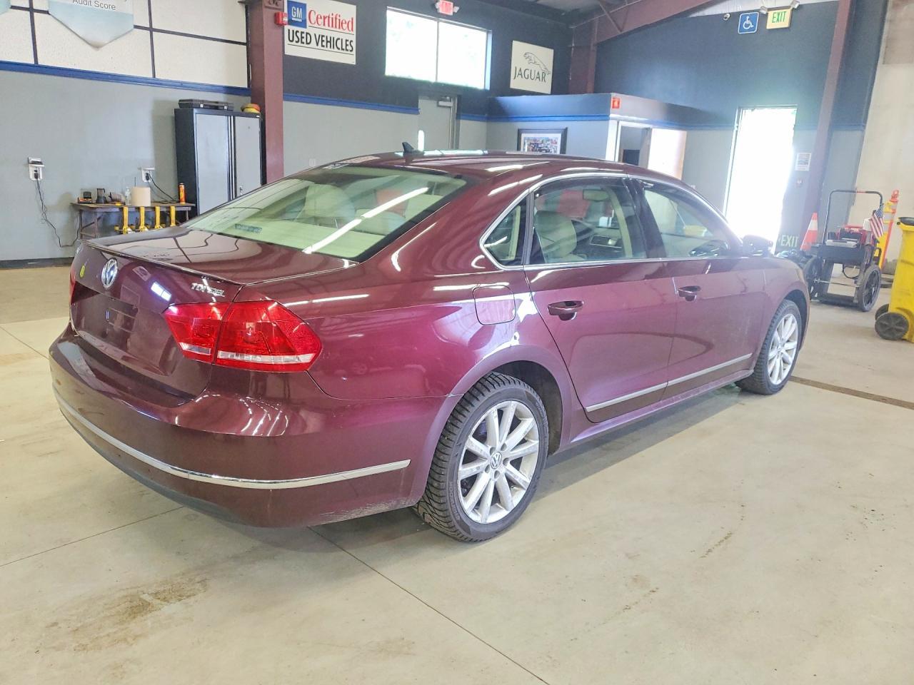 2013 Volkswagen Passat Sel - Image 3