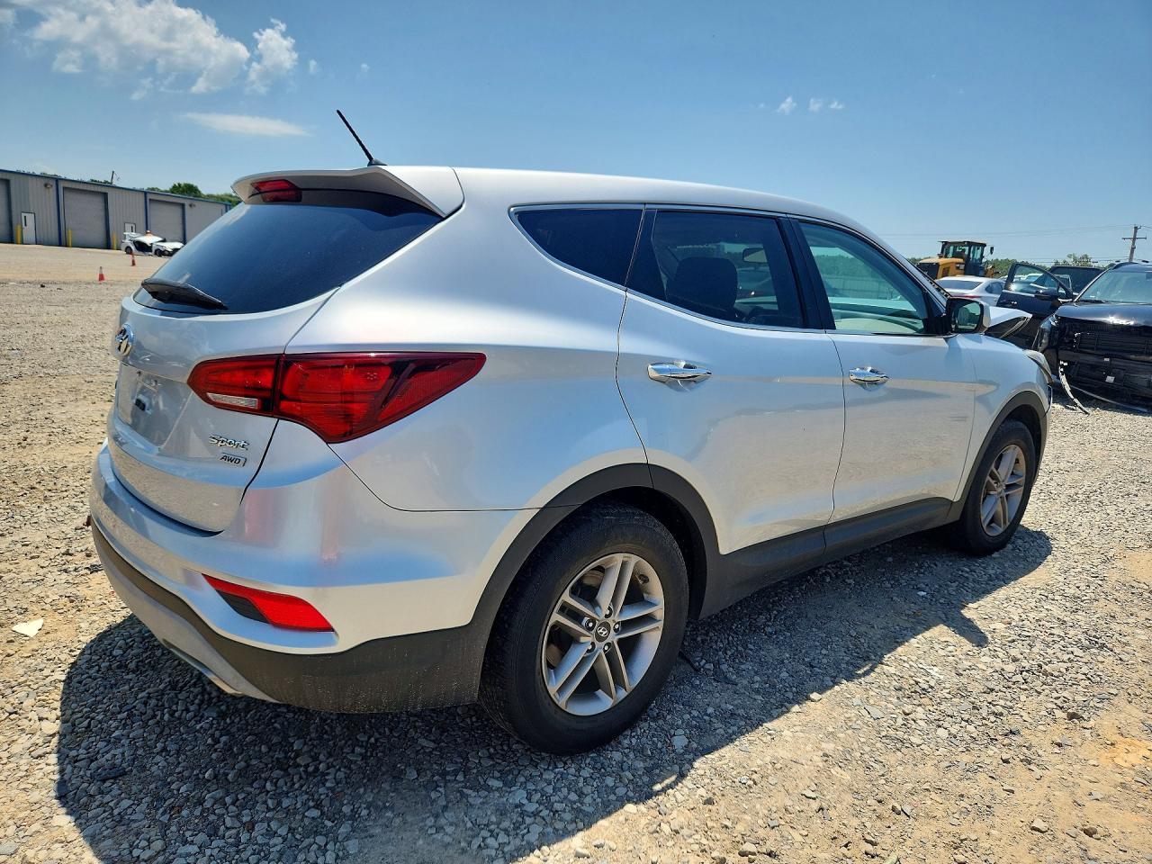 2018 Hyundai Santa Fe Sport 2.4L - Фото 3