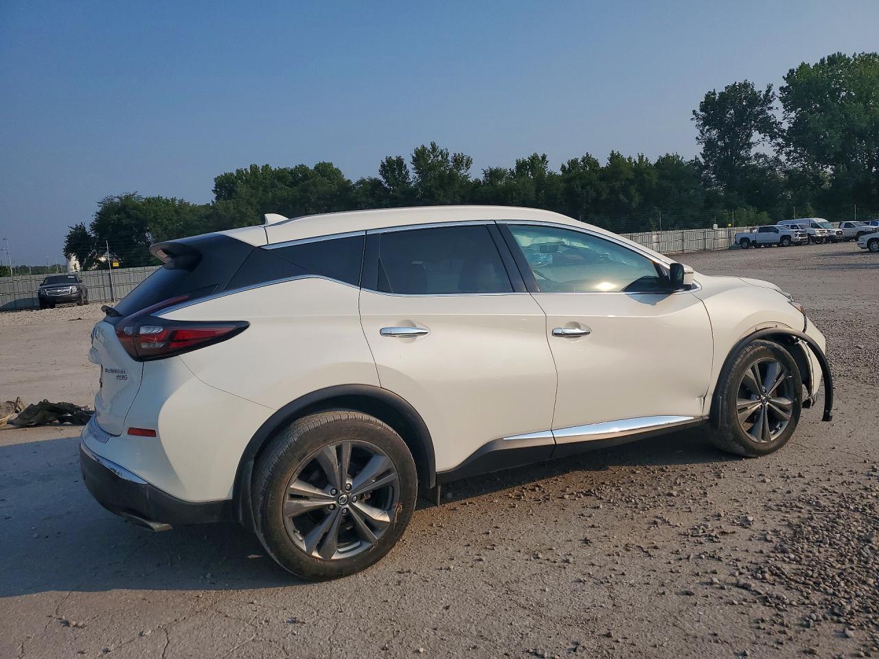 2020 Nissan Murano Platinum - Image 3