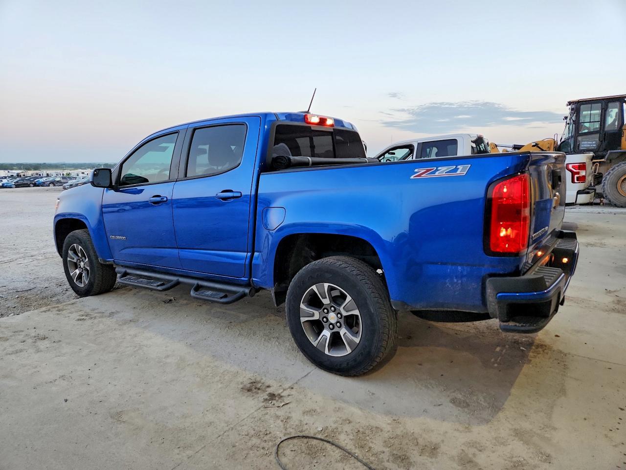 2018 Chevrolet Colorado Z71 - Image 2