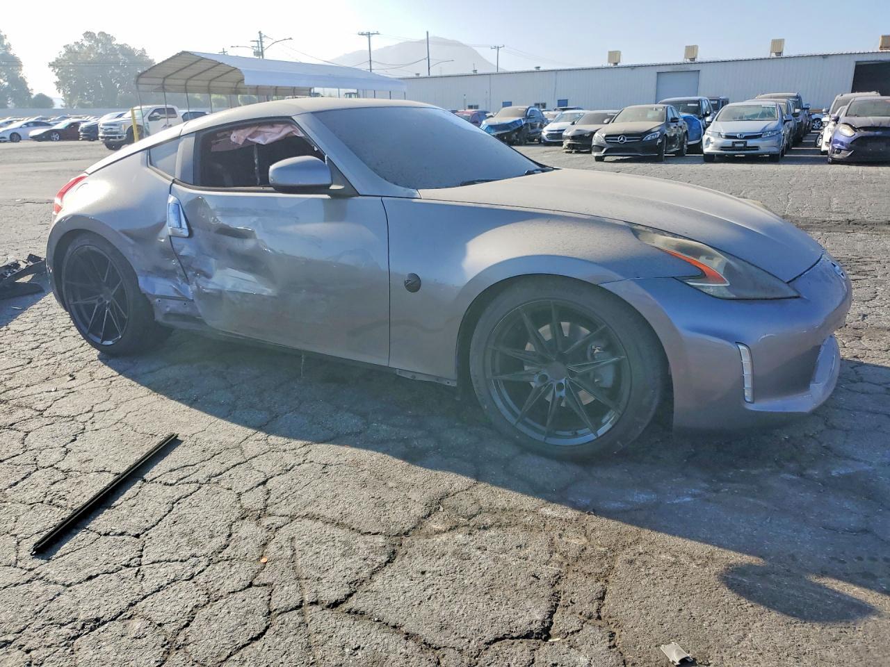 2014 Nissan 370Z Base - Image 4