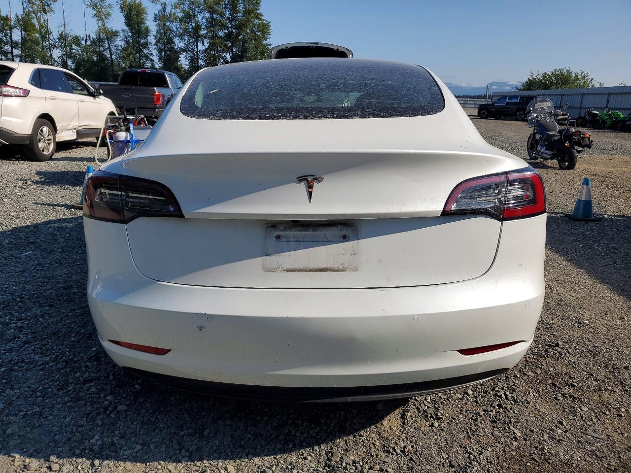 2021 Tesla Model 3 - Фото 6