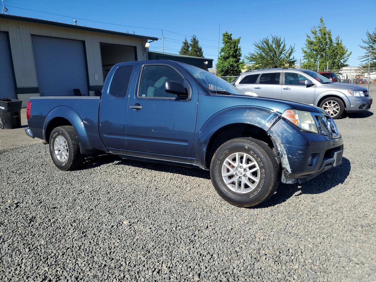 2015 Nissan Frontier Sv - Image 4