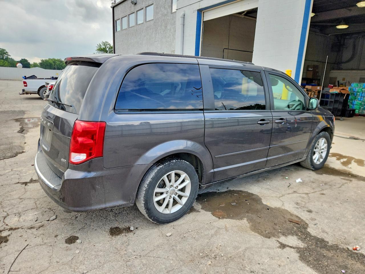 2016 Dodge Grand Caravan Sxt - Фото 3