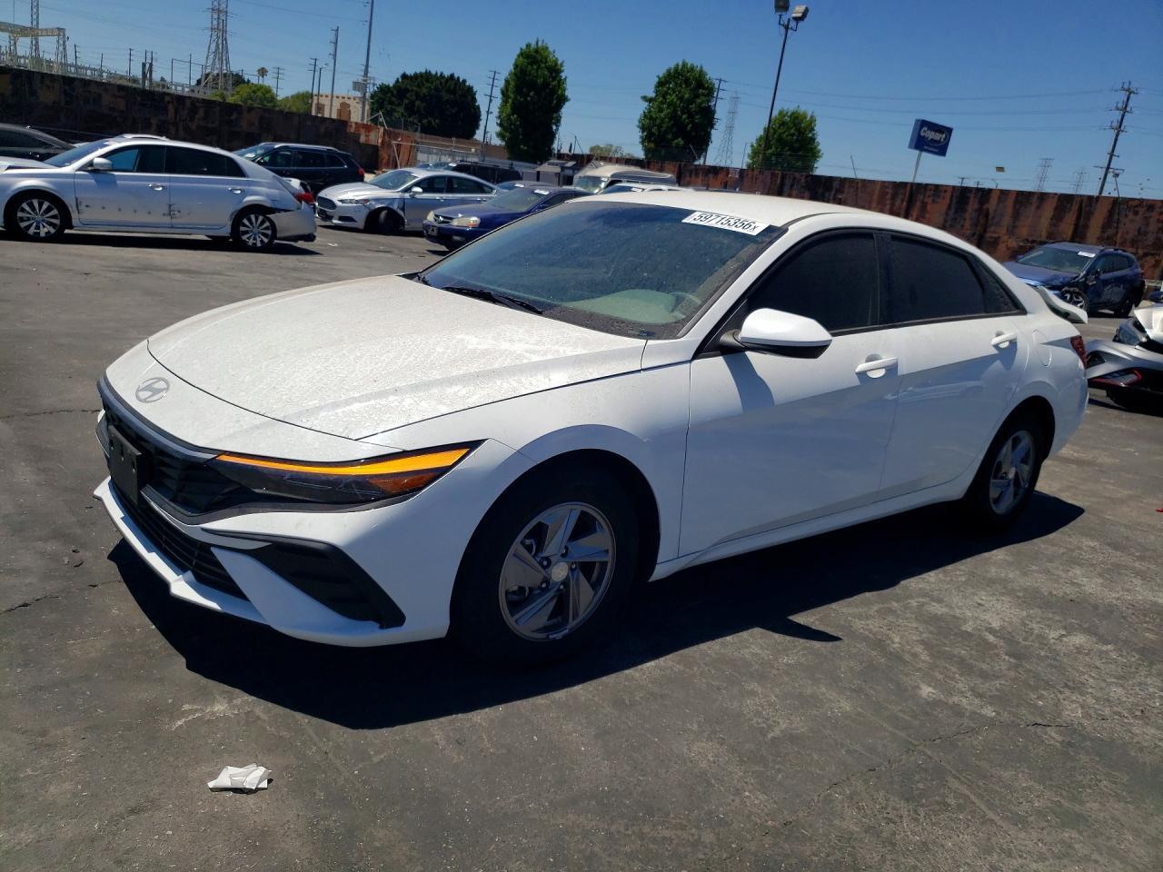2025 Hyundai Elantra Se
