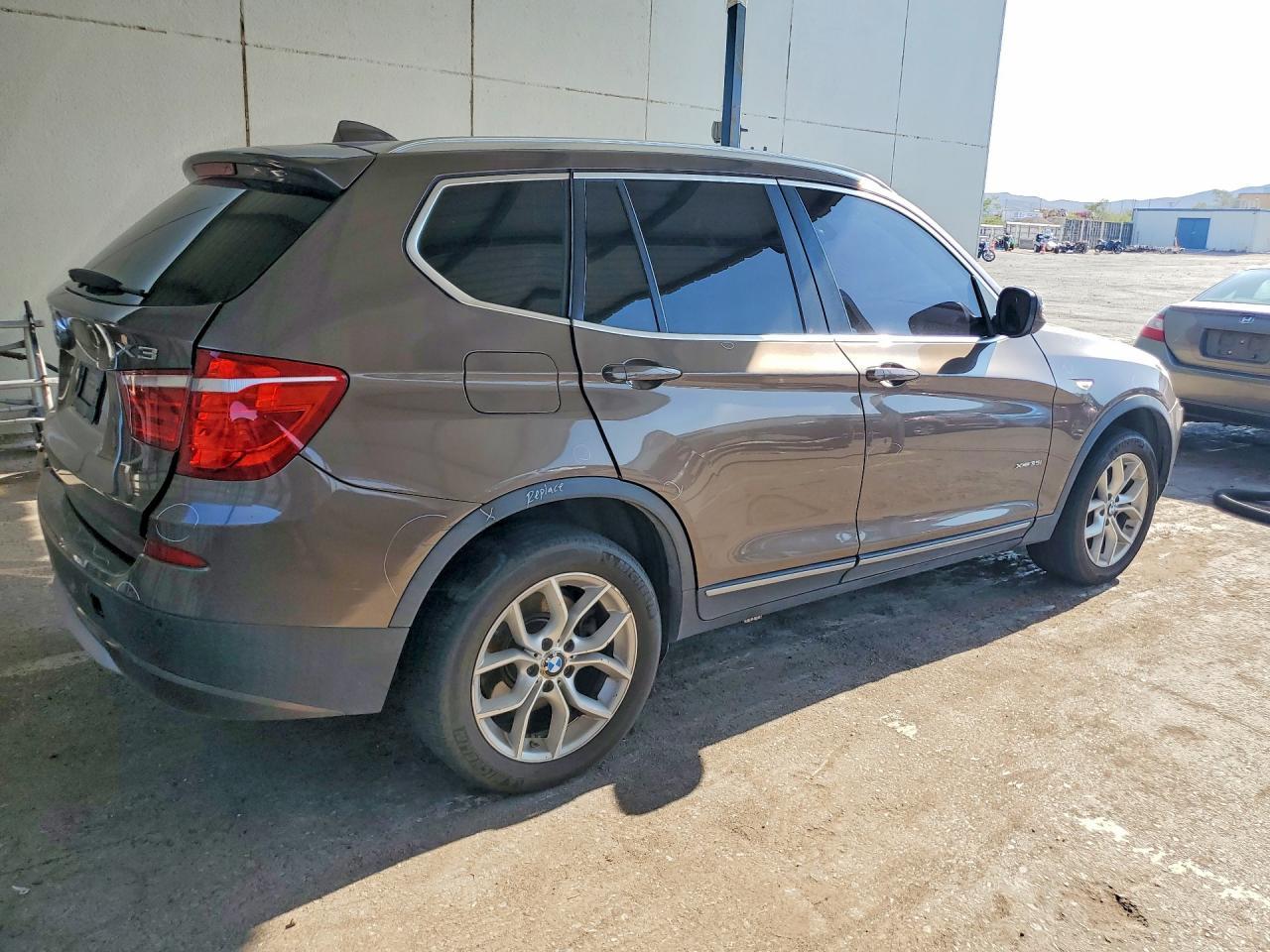 2011 BMW X3 xDrive35I - Фото 3