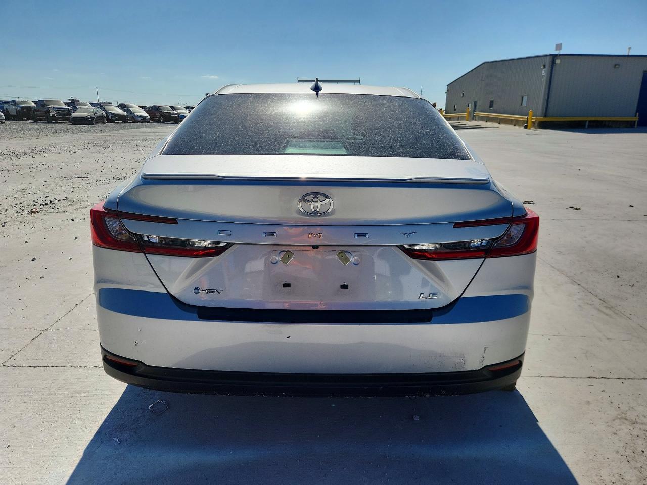 2025 Toyota Camry Le - Фото 6