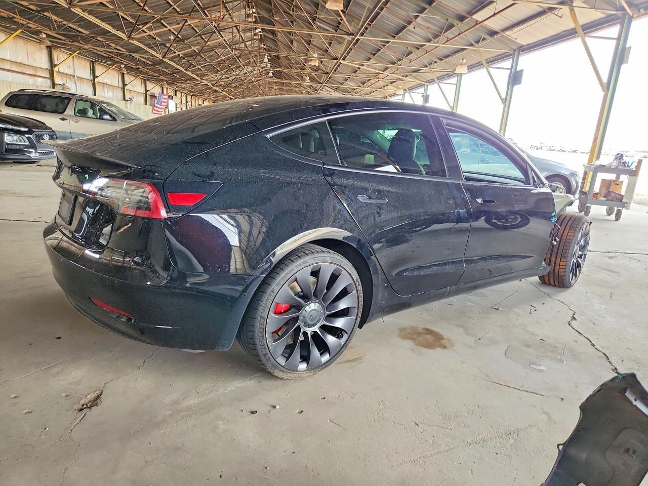 2021 Tesla Model 3 - Фото 3