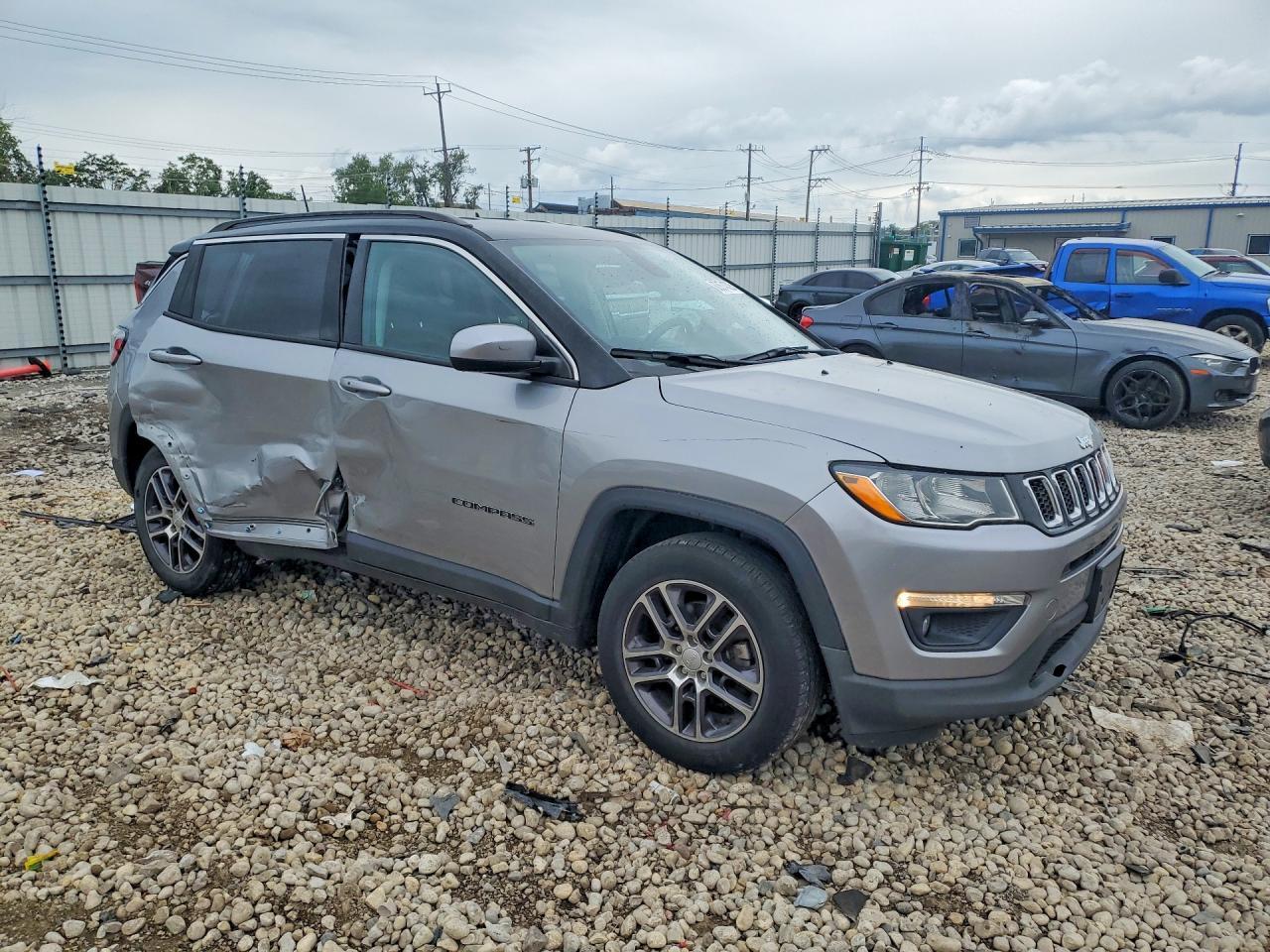 2018 Jeep Compass Latitude - Image 4